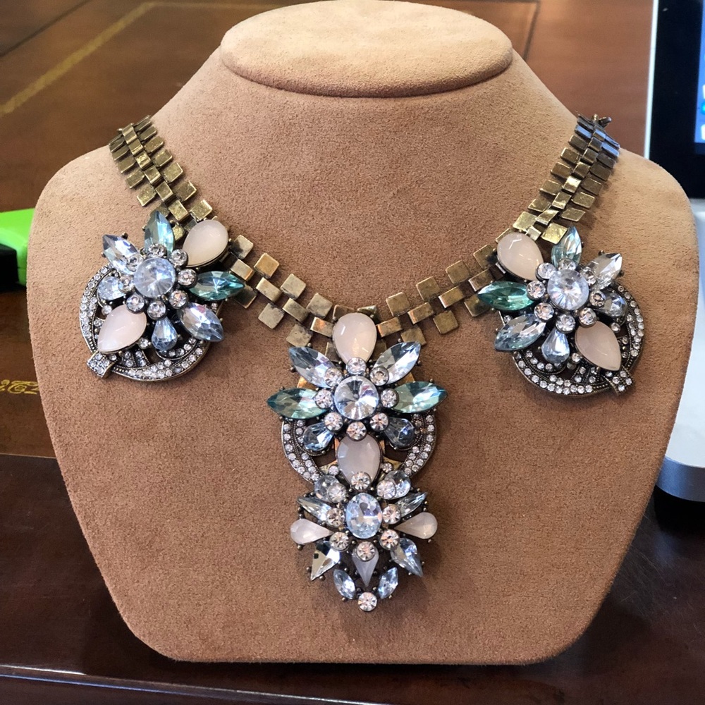 Cute necklace!